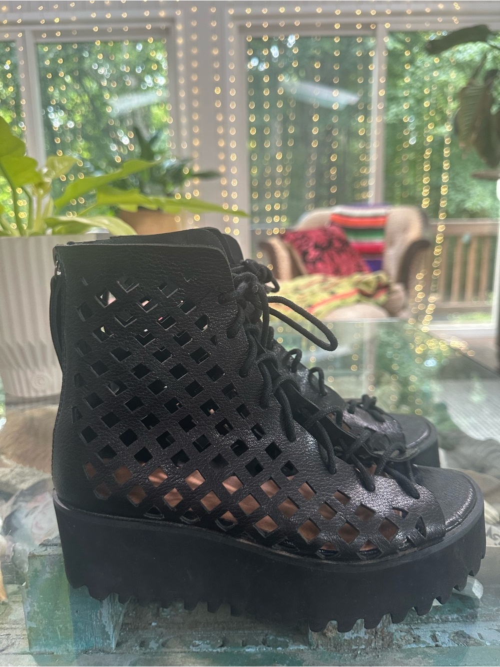 Women's Black Lace-Up Cutout Platform Ankle Boots 6/36